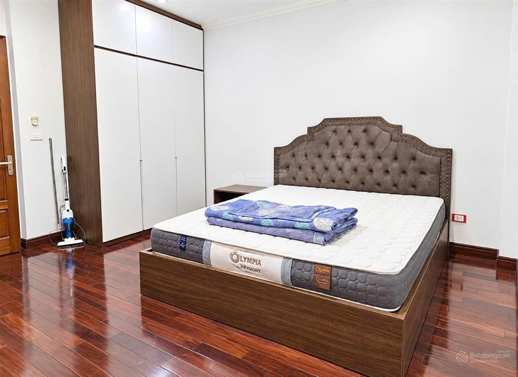 Cho thuê nhà riêng 5 tầng 6 phòng ngủ  khu âu cơ xuân diệu, tây hồ, hà nội 0981 222 ***