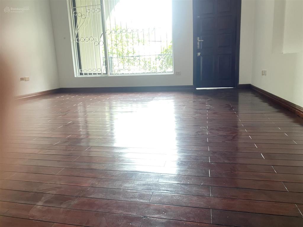 Cho thuê biệt thự 5 tầng khu phố quảng khánh, tây hồ, hà nội 0981 222 ***