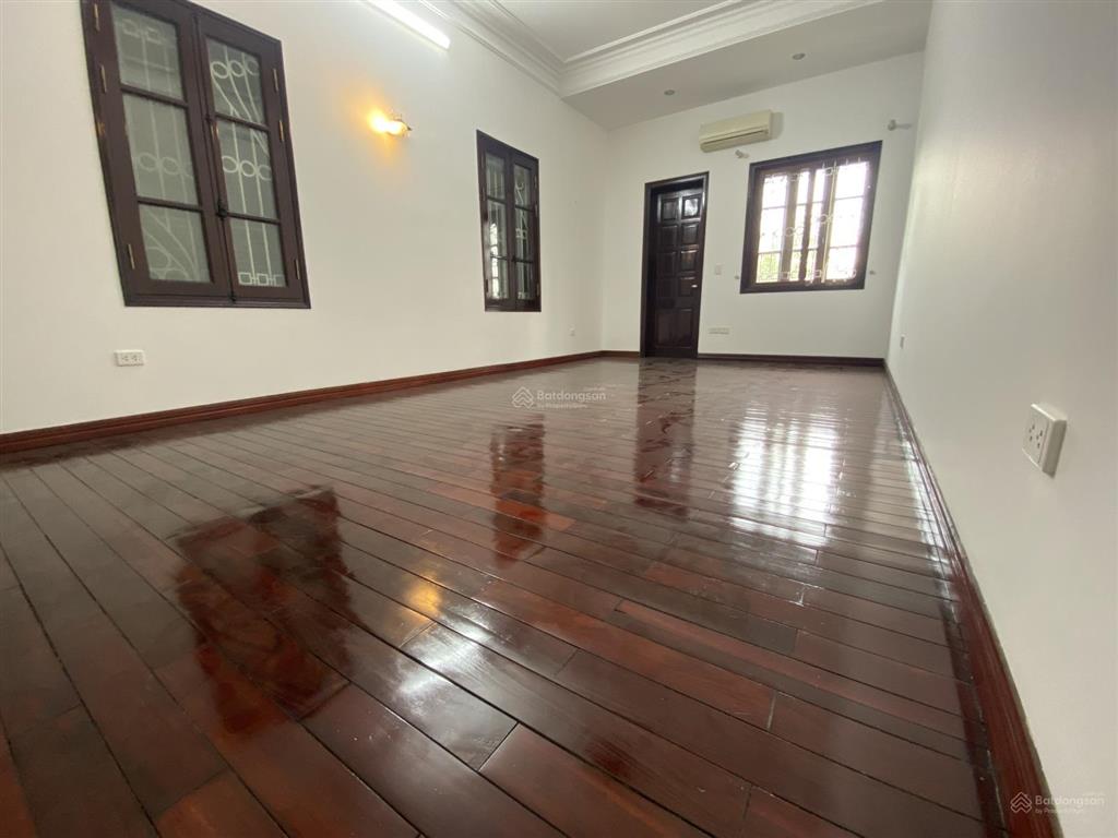 Cho thuê biệt thự 5 tầng khu phố quảng khánh, tây hồ, hà nội 0981 222 ***