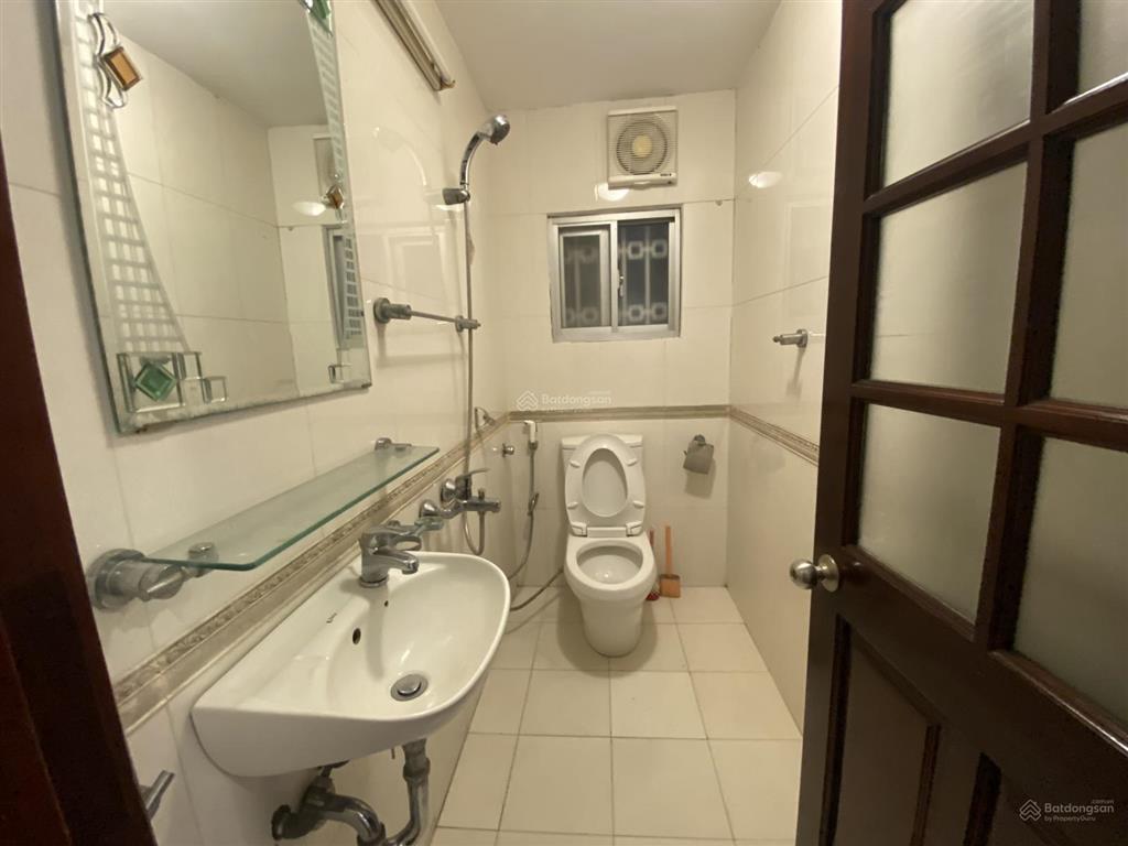 Cho thuê biệt thự 5 tầng khu phố quảng khánh, tây hồ, hà nội 0981 222 ***