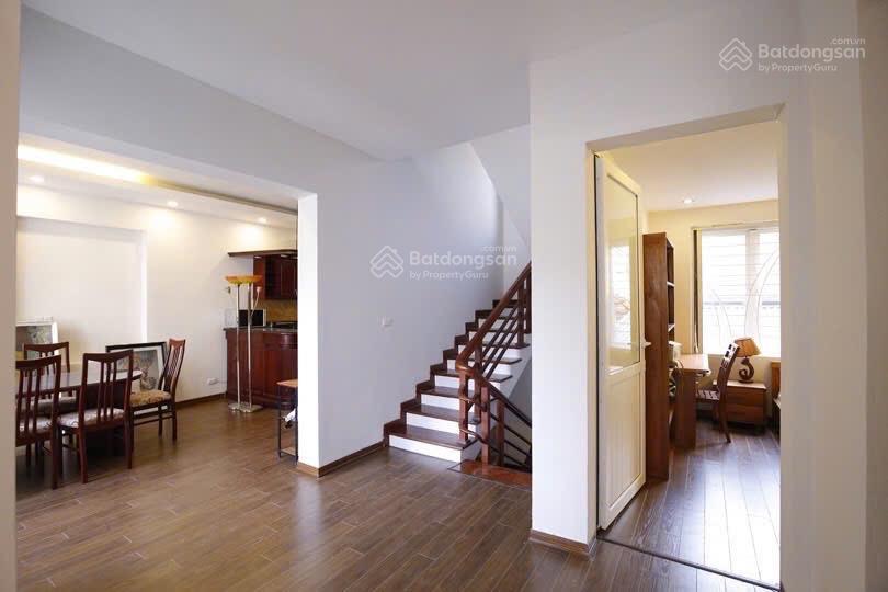 Cho thuê nhà vườn đẹp 5 tầng khu phố tứ liên, tây hồ, hà nội0981 222 ***