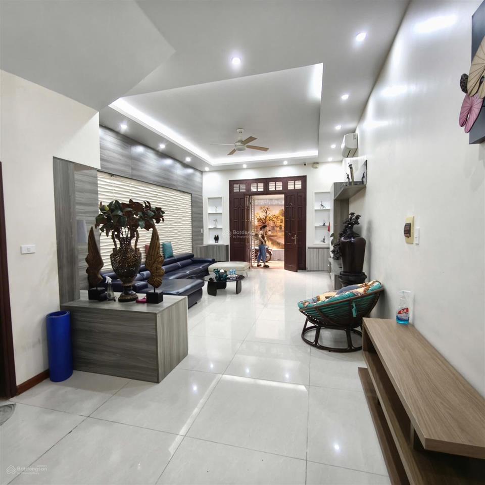 Cho thuê nhà 5 tầng phố âu cơ  tây hồ  hà nội 0981 222 ***