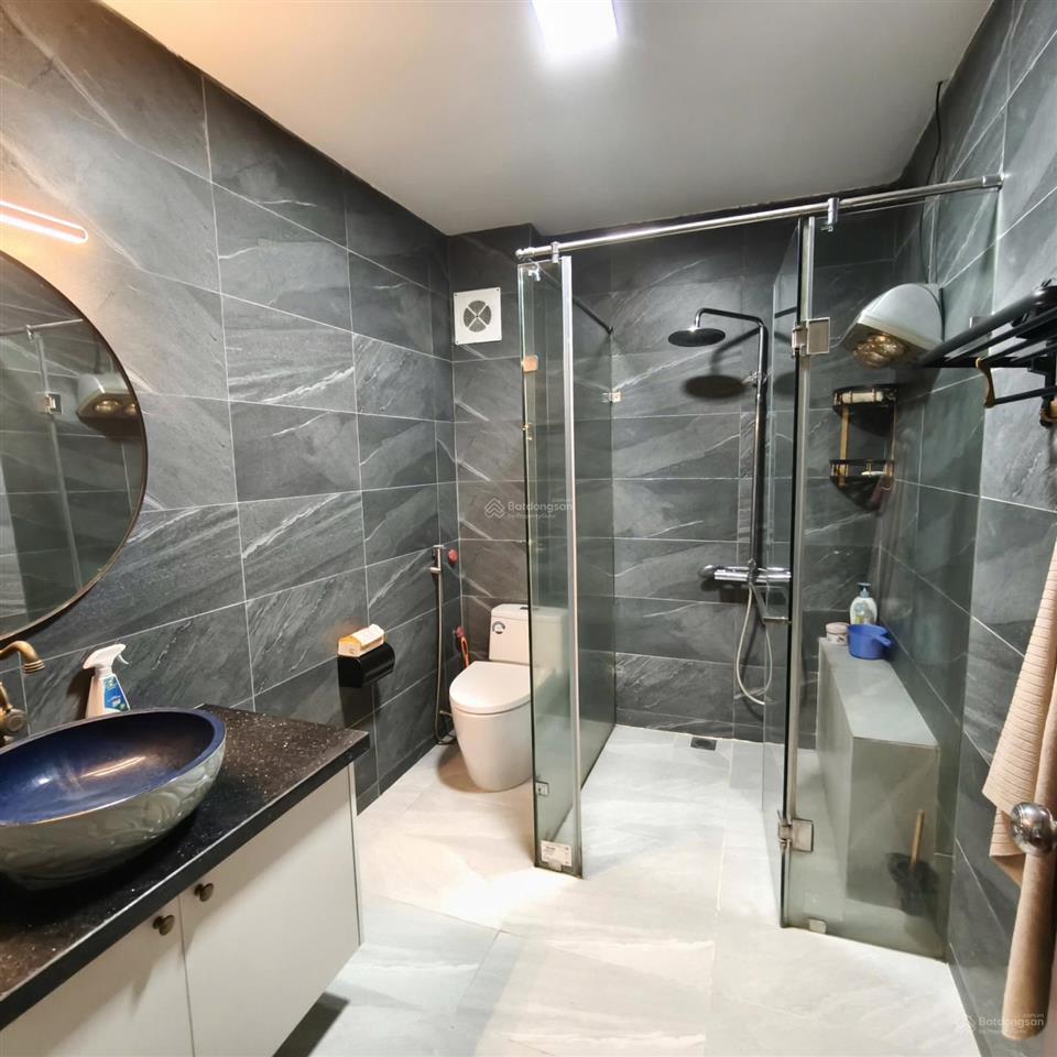 Cho thuê nhà 5 tầng phố âu cơ  tây hồ  hà nội 0981 222 ***
