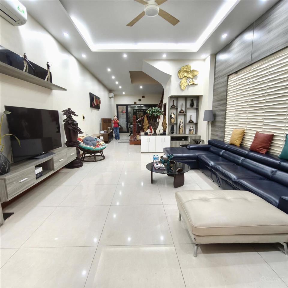 Cho thuê nhà 5 tầng phố âu cơ  tây hồ  hà nội 0981 222 ***