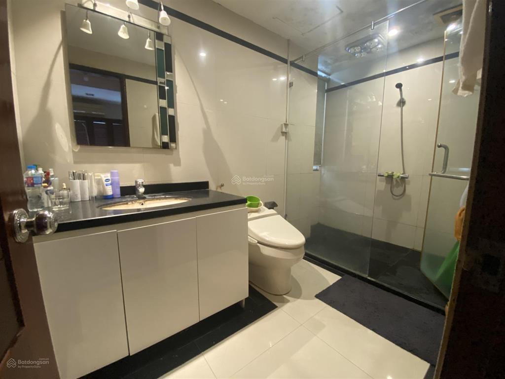 Cho thuê nhà 4 tầng mặt phố nguyễn đình thi  mặt hồ tây, hà nội 0981 222 ***