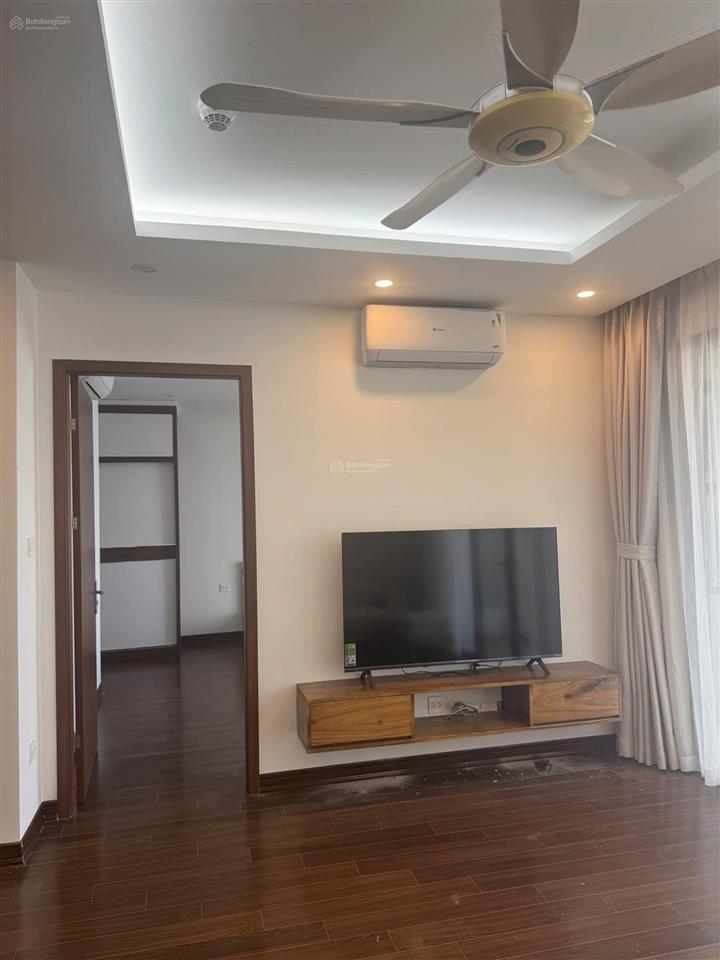 Cho thuê căn hộ 2 phòng ngủ d. le roi soleil tây hồ, hà nội 0981 222 ***