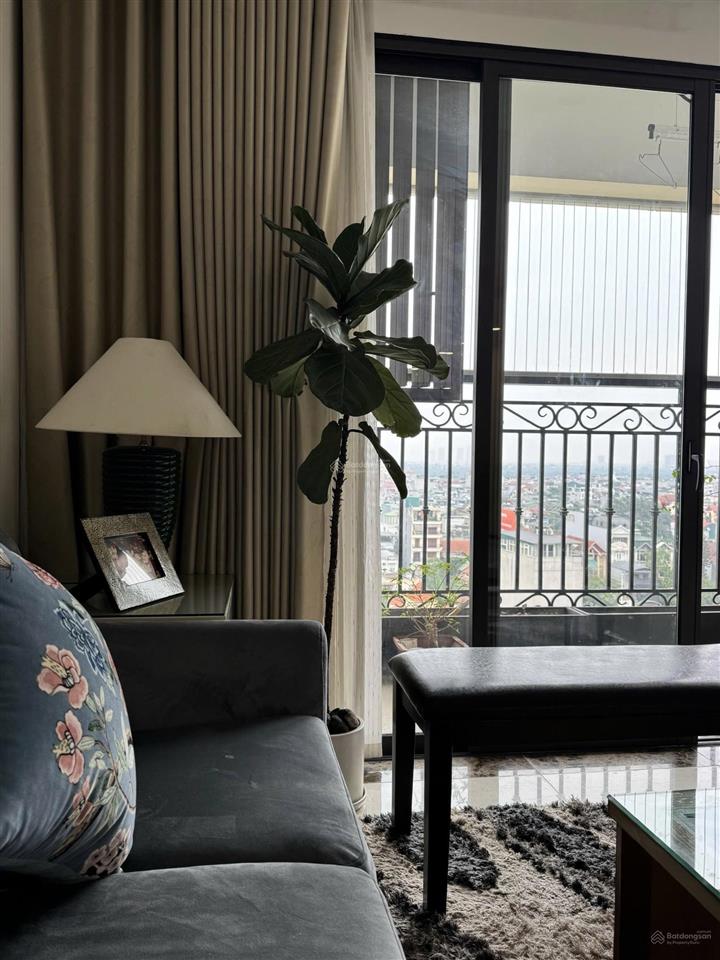 Cho thuê căn hộ 2 phòng ngủ d. le roi soleil, tây hồ, hà nội 098122206
