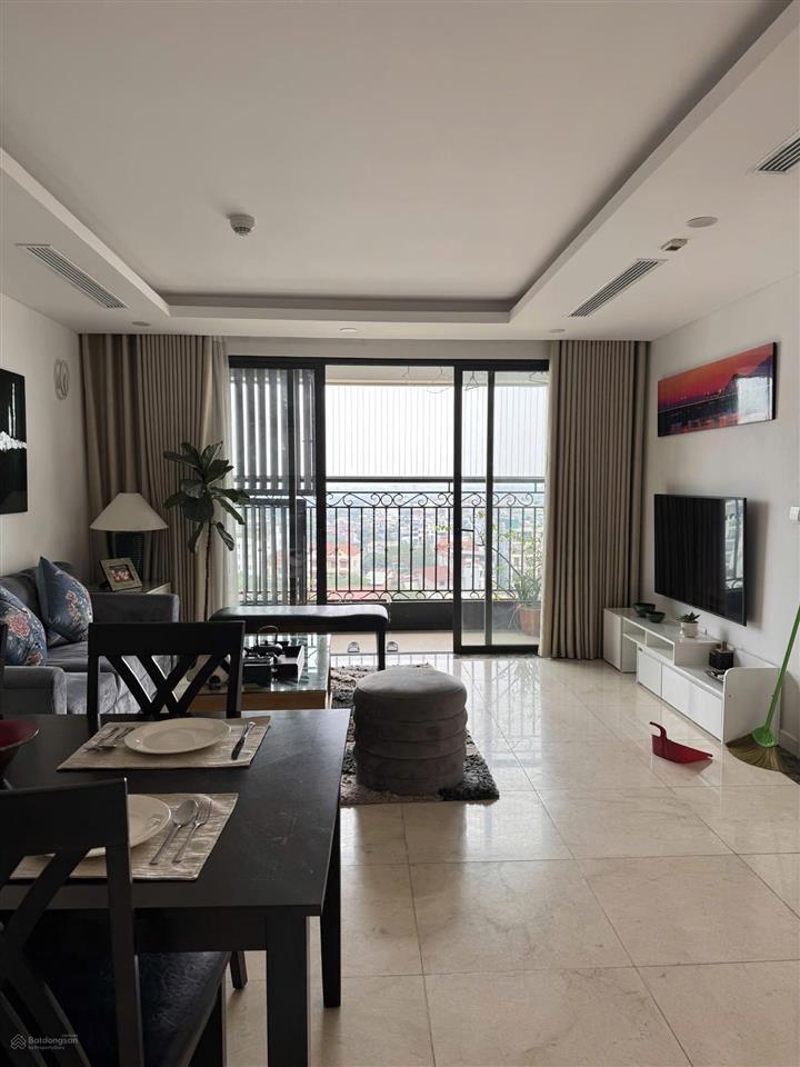 Cho thuê căn hộ 2 phòng ngủ d. le roi soleil, tây hồ, hà nội 098122206