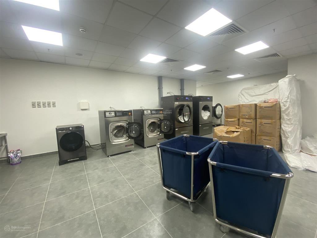 Cho thuê khách sạn 10 tầng mặt phố văn cao  ba đình, hà nội  0981 222 ***