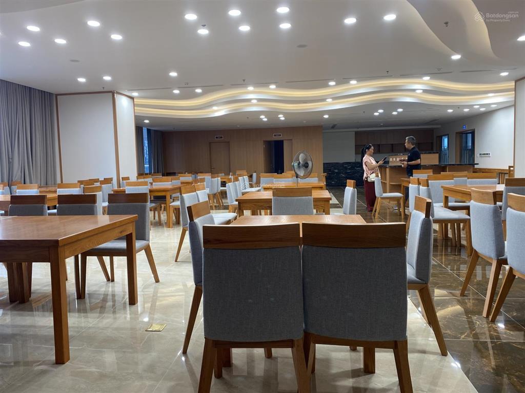 Cho thuê khách sạn 10 tầng mặt phố văn cao  ba đình, hà nội  0981 222 ***
