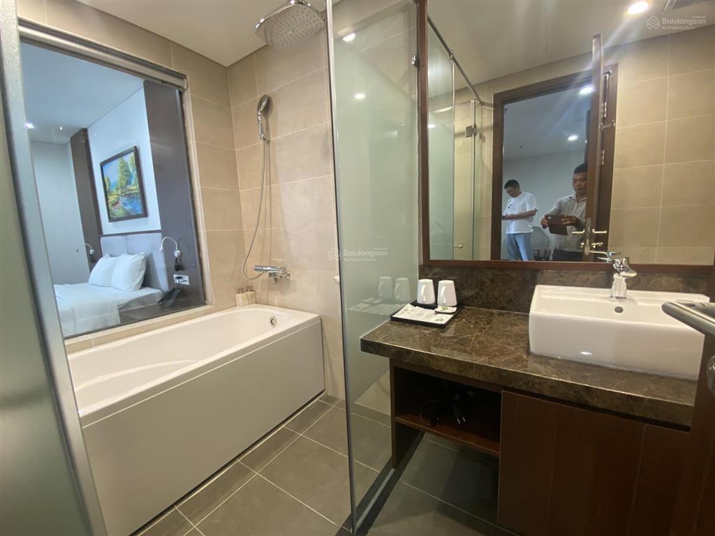 Cho thuê khách sạn 10 tầng mặt phố văn cao  ba đình, hà nội  0981 222 ***