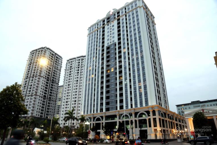 Chính chủ bán shophouse 3 tầng diện tích 148m2, hoàn thiện đầy đủ, sổ đỏ, giá 14.8 tỷ