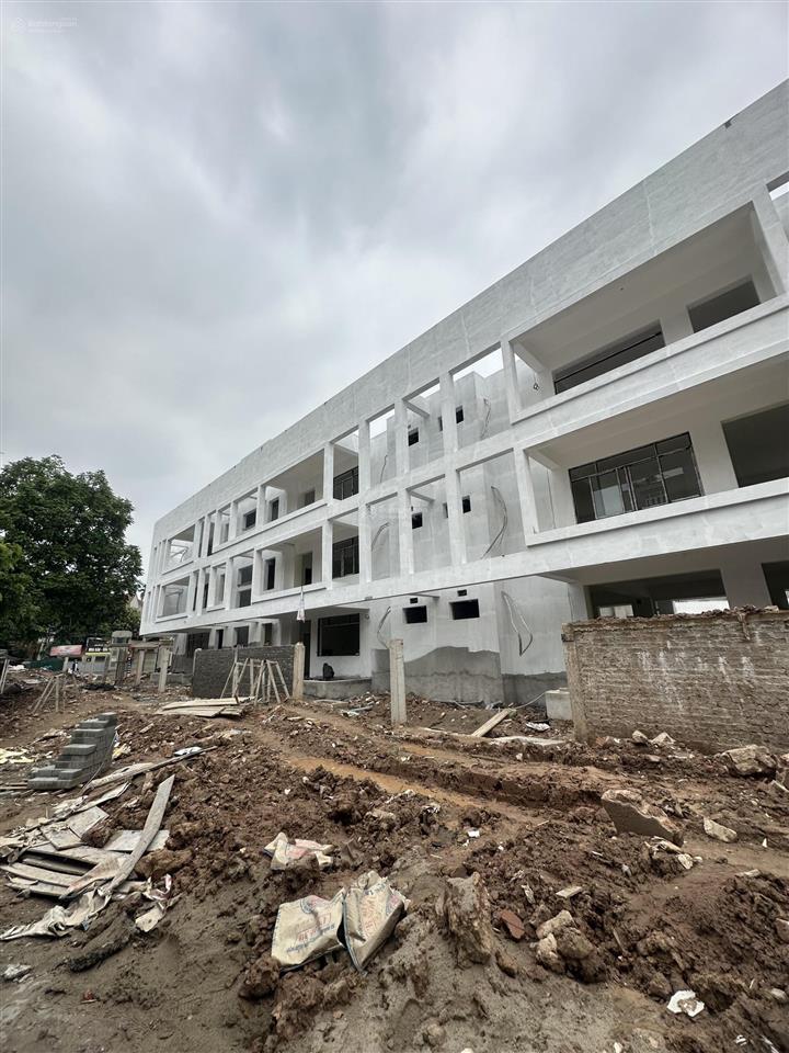 Bán nhà riêng đường yên nội, ô tô tránh nhau diện tích 37m2 x 3 tầng  0843 592 ***