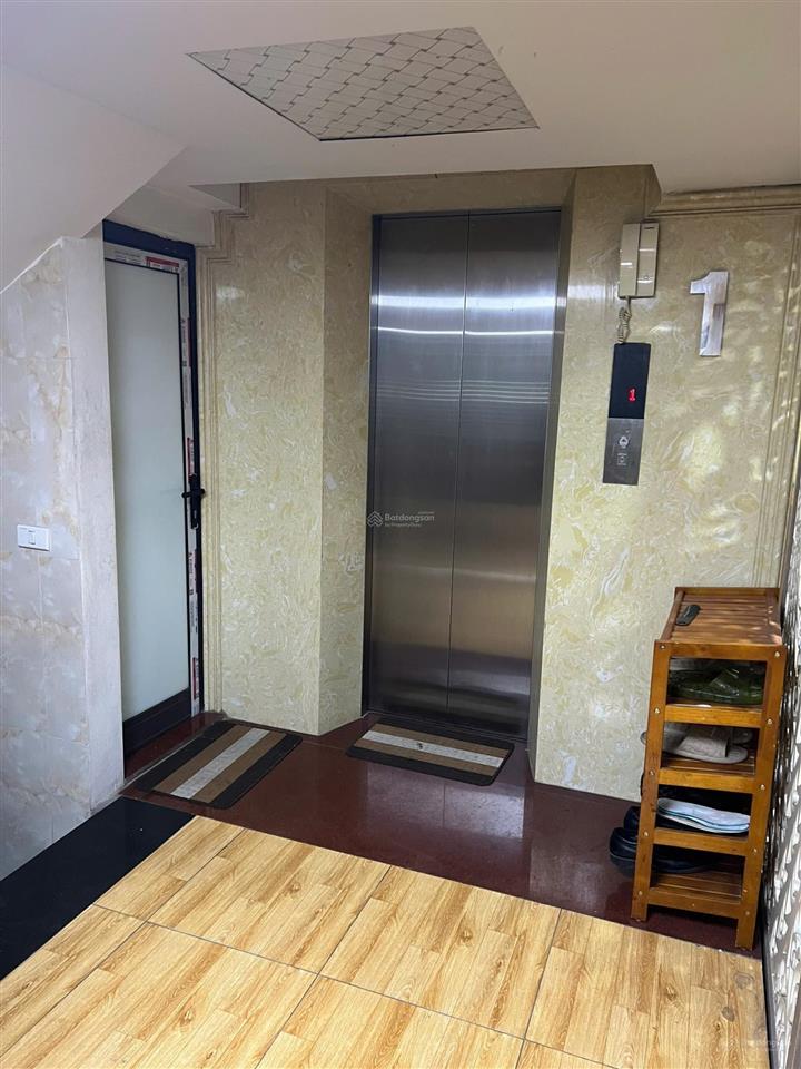 Cho thuê nhà mặt võ chí công, 25 triệu/th, 45 m2 x 5 tầng thang máy,  0843 592 ***