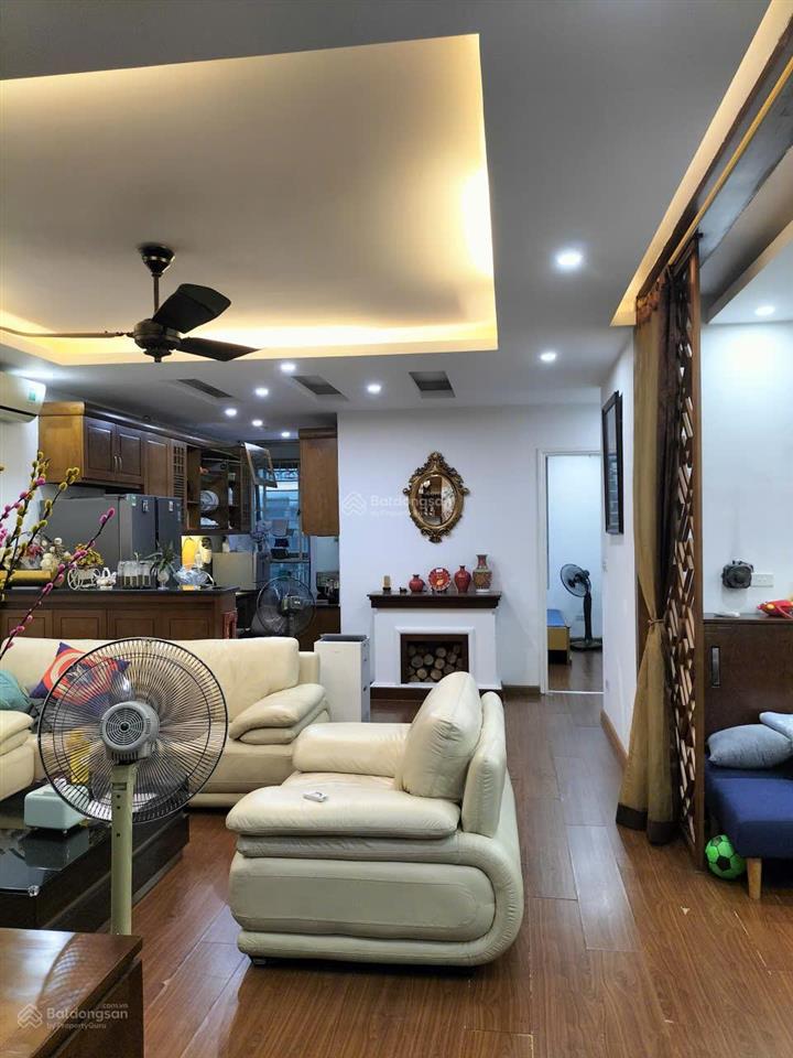 Bán gấp căn hộ 85,5m2 3pn nằm mặt phố phạm văn đồng giá hơn 6 tỷ