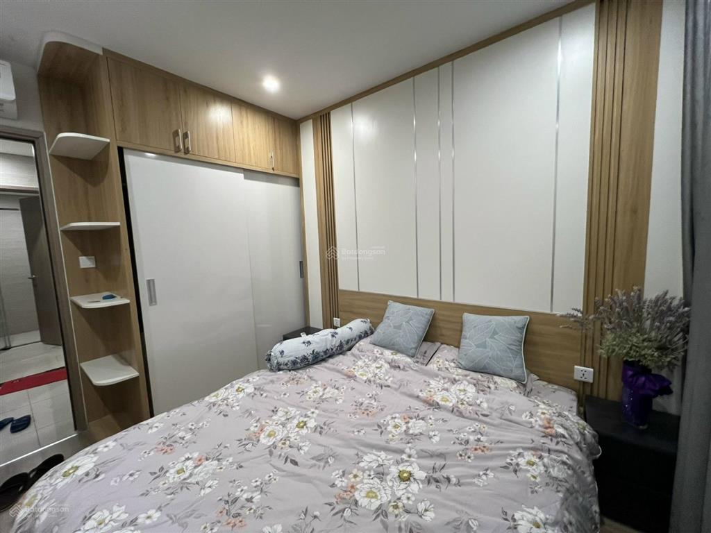 Cho thuê căn 2n giá 9tr/tháng, full nội thất, nhà sạch, tòa s2 vinhomes smart city, vào ở được luôn