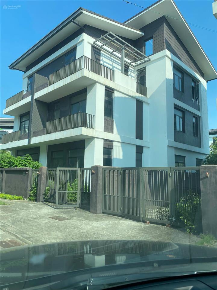 Bán biệt song lập hà đô charm villas vị trí đẹp, vuông vắn, giá rất hời