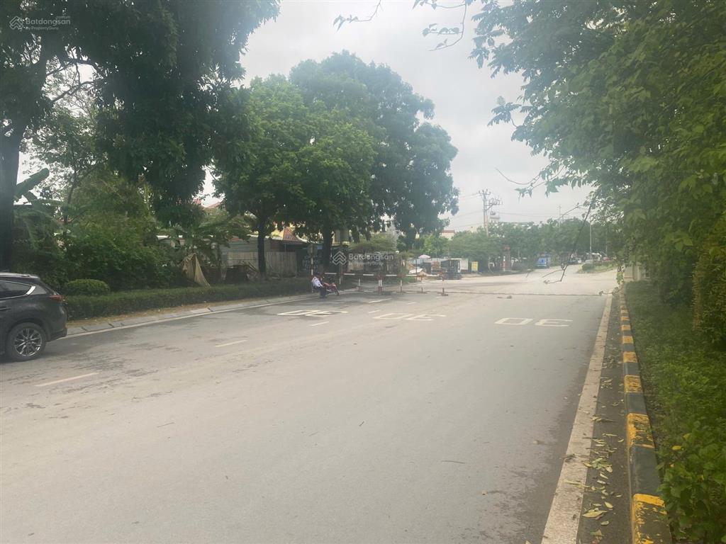 Cho thuê đất kẹt 400m² tại đại lộ ánh trăng, giá tốt 10 triệu vnd