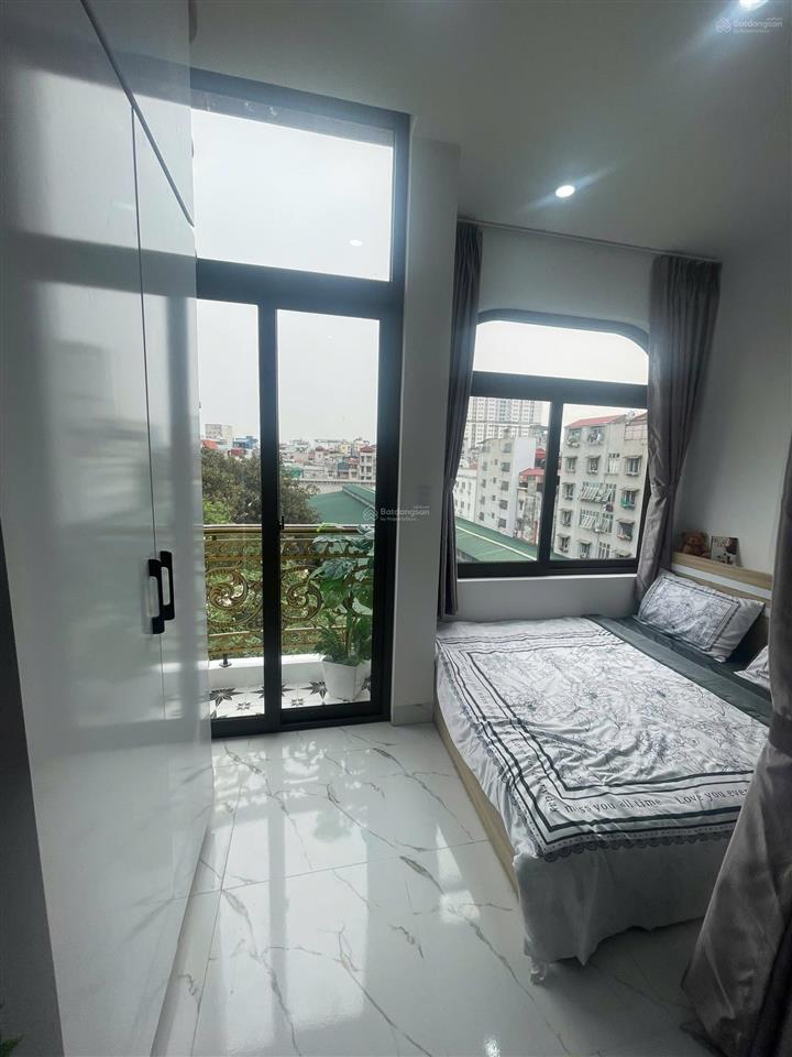 Bán tòa ccmn ngõ 95 cự lộc, 16,8 tỷ, 52,8m2, 10pn, 10wc, doanh thu 9001 tỷ/năm.
