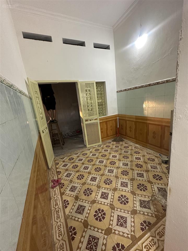Cc bán nhà 18m/25m2x2t ô tô cách 20m p trường chinh 4,2tỷ