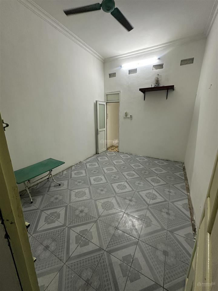 Cc bán nhà 18m/25m2x2t ô tô cách 20m p trường chinh 4,2tỷ