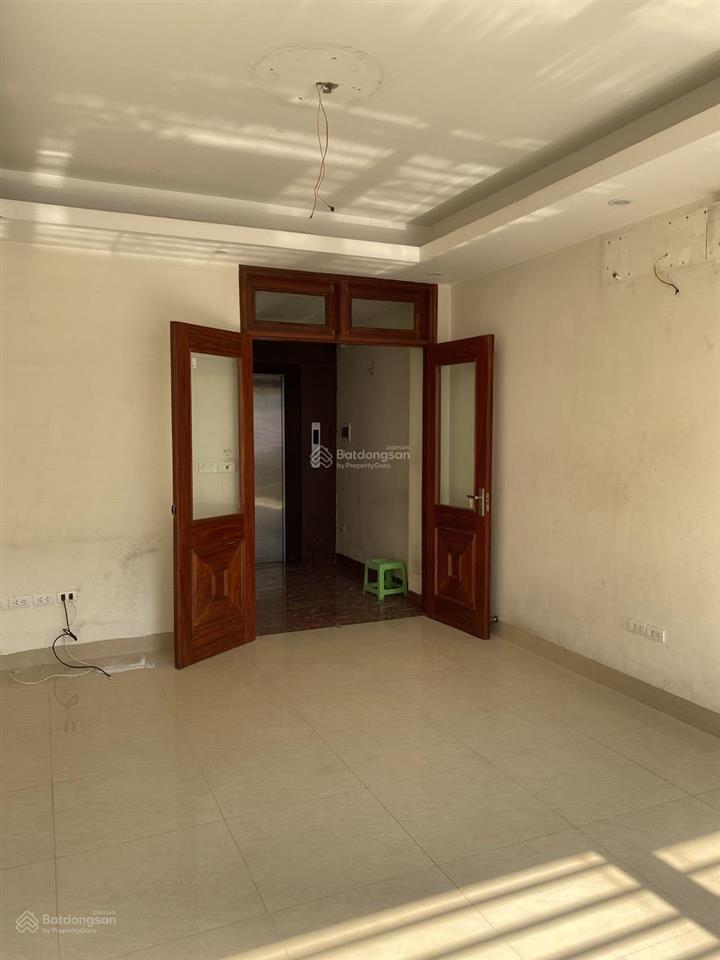 Cần bán nhà mặt phô đào tấn, dt 37,6m2, mt 4m, xây 7 tầng, thang máy,  0965 190 ***