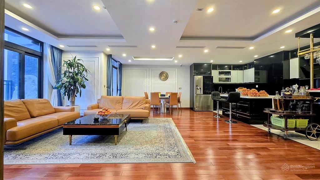 Cần bán ch penthouse duplex căn góc, 2 mặt thoáng, 4pn, nội thất cao cấp