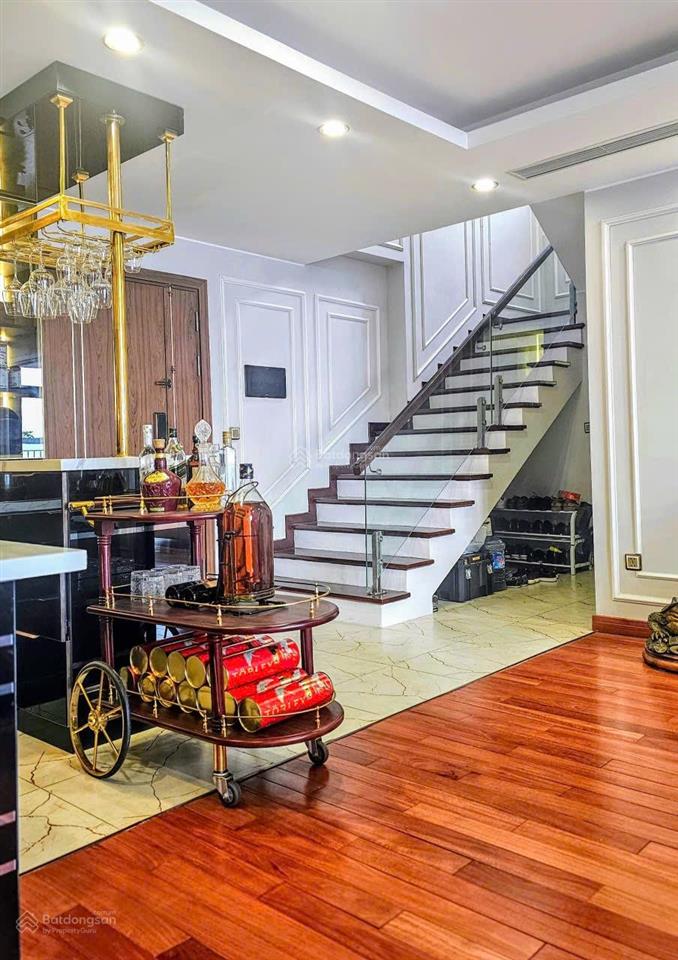 Cần bán ch penthouse duplex căn góc, 2 mặt thoáng, 4pn, nội thất cao cấp