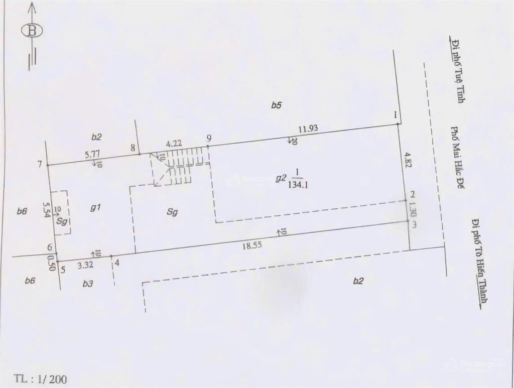 Tôi cần bán căn nhà 2 tầng mặt phố mai hắc đế, dt 134m2, mt 6,1m, vuông vắn