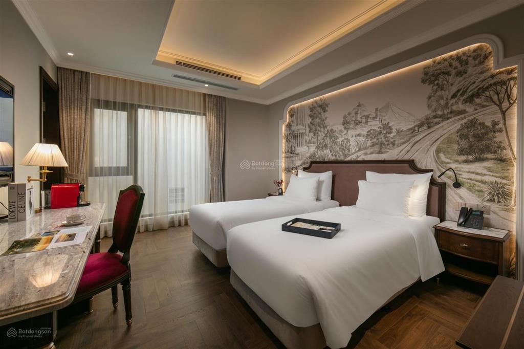 Cần bán khách sạn 42, 44 hàm long, gồm 100 phòng, cho thuê 36 tỷ/năm