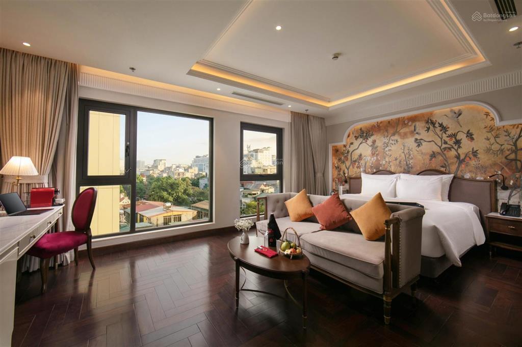 Cần bán khách sạn 42, 44 hàm long, gồm 100 phòng, cho thuê 36 tỷ/năm