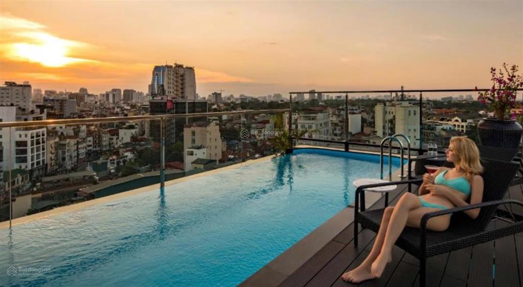 Cần bán khách sạn mặt phố hàng bông, dt 222m2 xây 9 tầng, 1 hầm 40 phòng