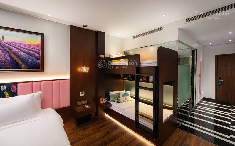 Cần bán khách sạn mặt phố hàng chiếu, dt 190m2, xây 10 tầng, gồm 40 phòng