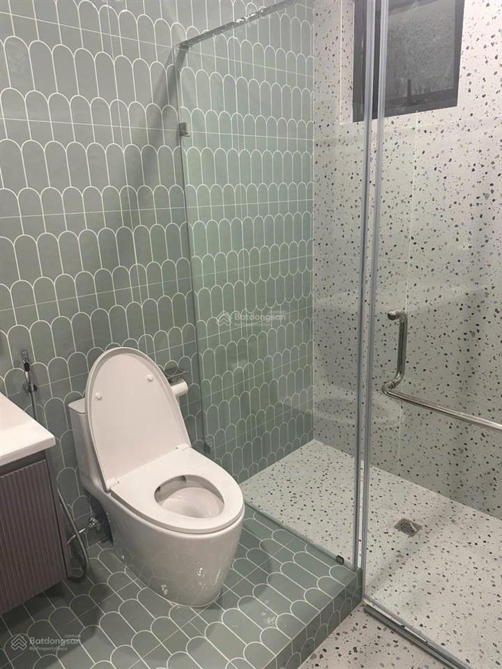 Tôi cần bán chcc brg 25 lê văn lương, dt 161,4m2, 4pn, 3wc, ban công đông nam, tây nam