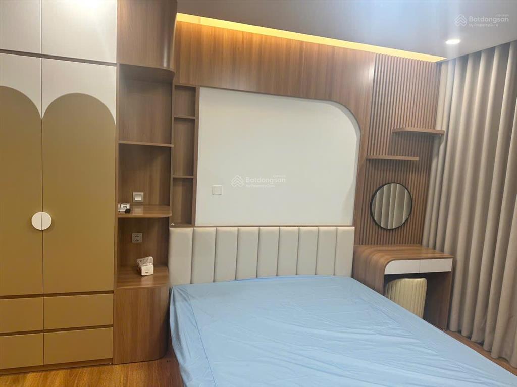 Tôi cần bán chcc brg 25 lê văn lương, dt 161,4m2, 4pn, 3wc, ban công đông nam, tây nam