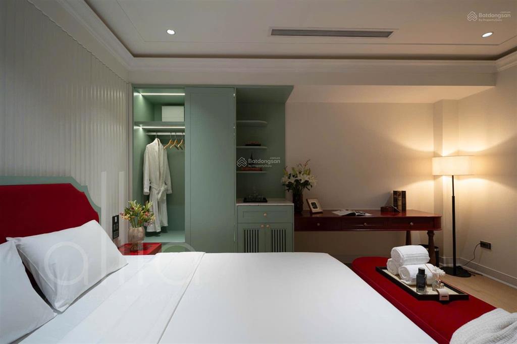 Cần bán tòa nhà khách sạn mặt phố thụy khuê, dt 154m2, mt hơn 6m, nở hậu, 30 phòng, view hồ tây