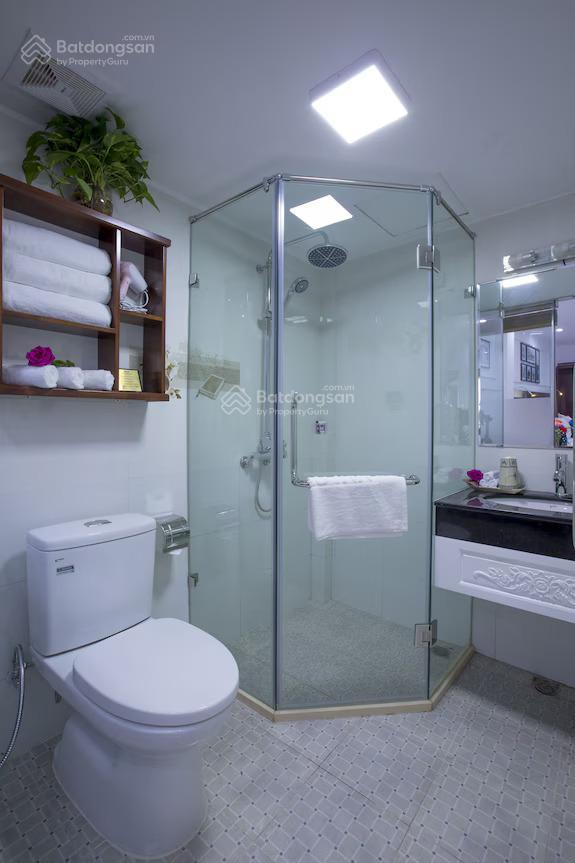 Cần bán khách sạn mặt phố hàng đồng, dt 60m2, xây 6 tầng thang máy, gồm 10 phòng