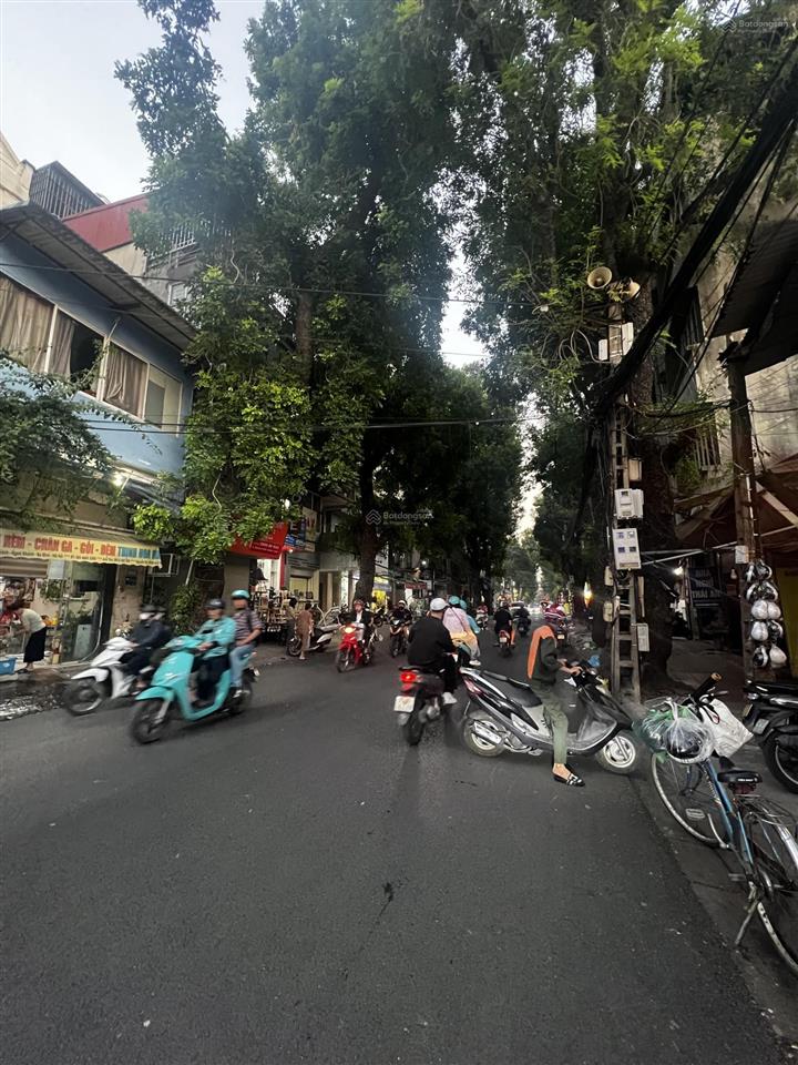 Cần bán nhà mặt phố hàng trống, dt 94m2, xây 4 tầng, giá 1,2 tỷ/m2
