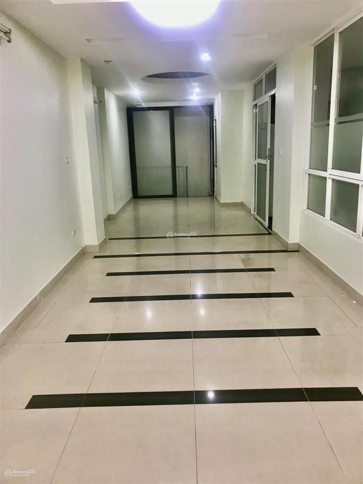 Cho thuê nhà mặt phố 75 đặng thùy trâm, 25 triệu, 65m2, 3 tầng phù hợp nhiều mục đích
