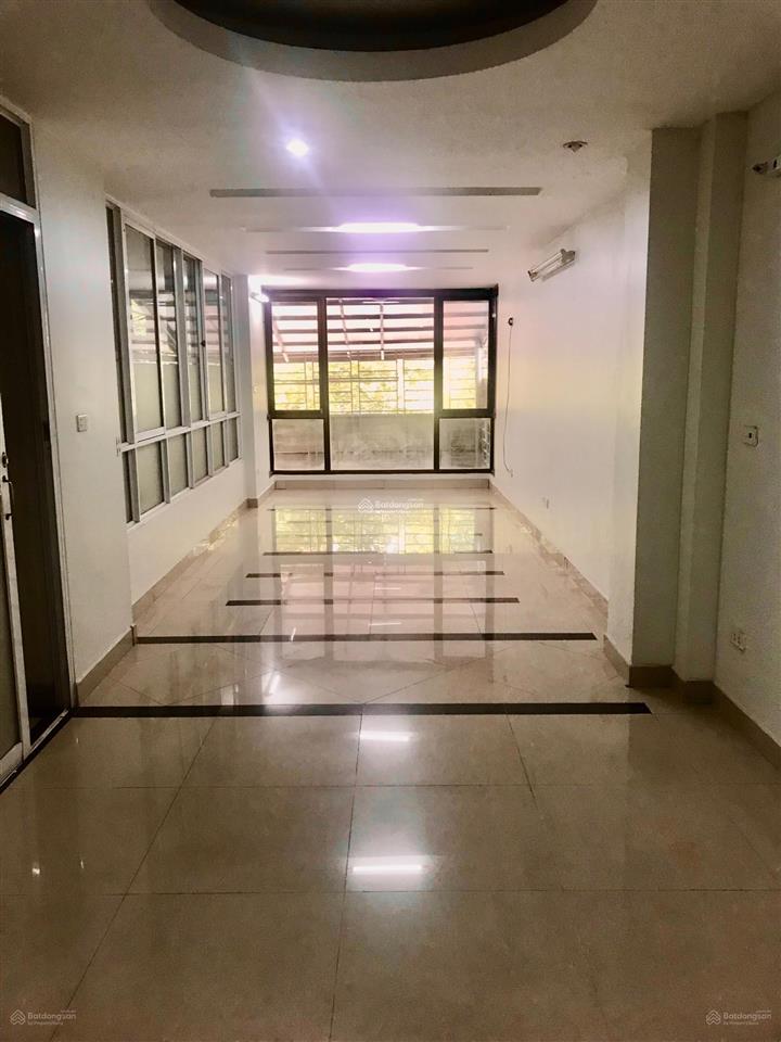 Cho thuê nhà mặt phố 75 đặng thùy trâm, 25 triệu, 65m2, 3 tầng phù hợp nhiều mục đích