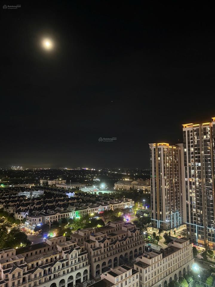 Bán căn hộ mình đang ở tại masteri waterfront, 2 ngủ 55m2, full đồ, view đẹp, chính chủ bán