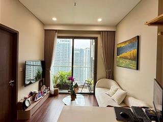 Chính chủ cần nhượng lại căn 2 ngủ masteri waterfront tầng trung, view siêu chill, sổ đỏ trao tay