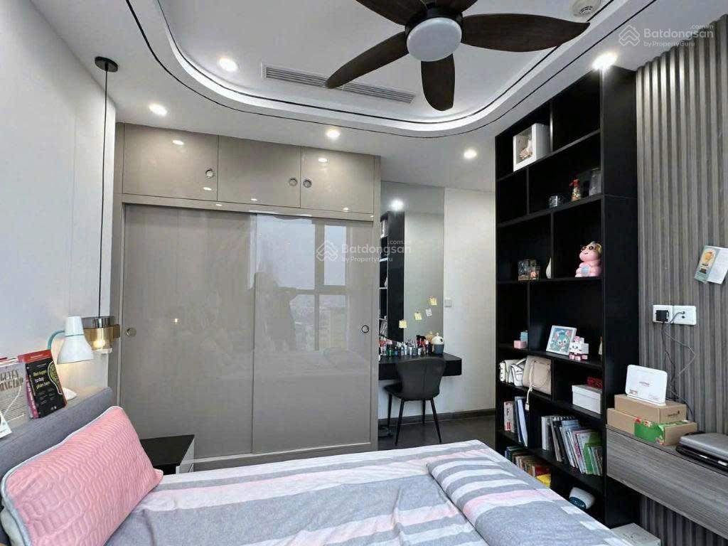 Bán lỗ căn 3pn  75m2, 5 tỷ 660, đủ nội thất (chính chủ) khu cao cấp vinhomes smart city