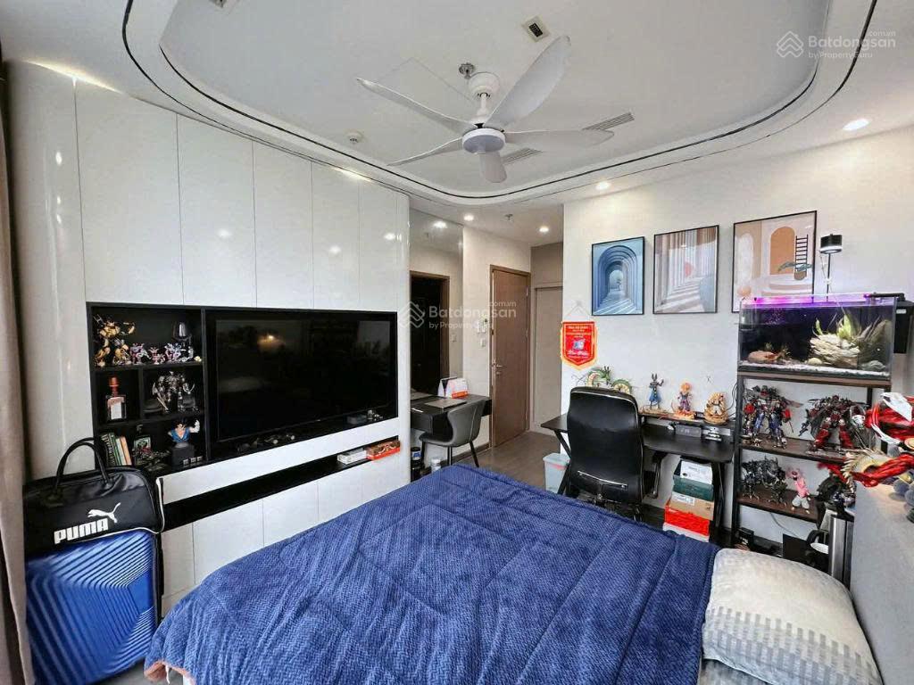 Bán lỗ căn 3pn  75m2, 5 tỷ 660, đủ nội thất (chính chủ) khu cao cấp vinhomes smart city