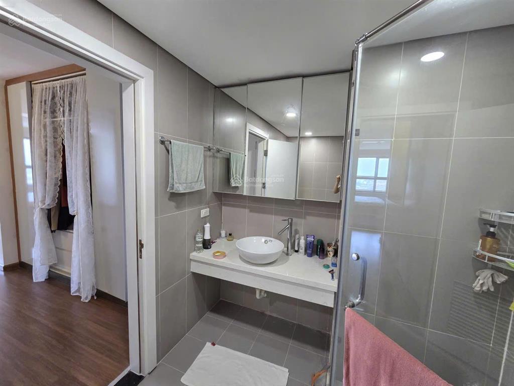 Chính chủ bán căn 3pn, dt 129,4m², tòa r1, goldmark city hồ tùng mậu, nhà mới, đẹp, giá tốt!