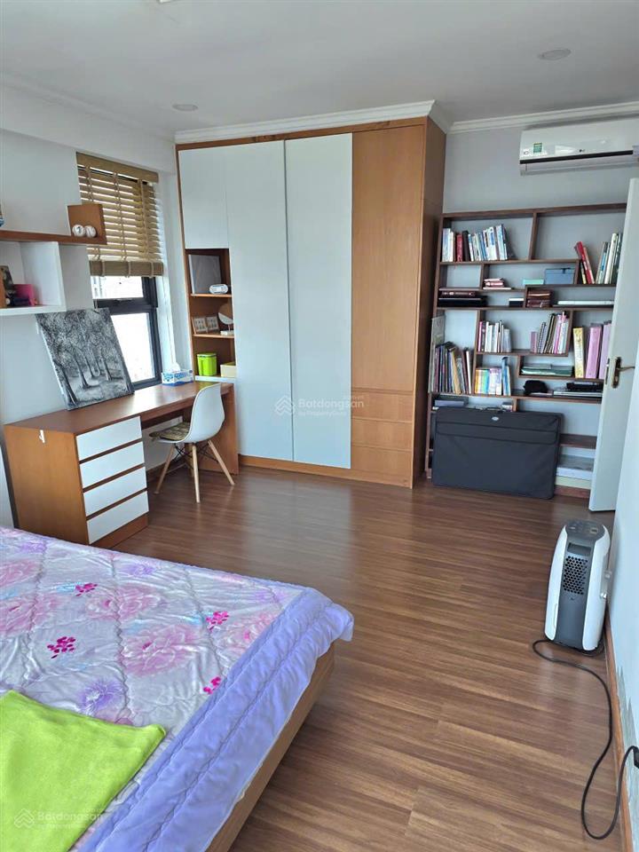 Chính chủ bán căn 3pn, dt 129,4m², tòa r1, goldmark city hồ tùng mậu, nhà mới, đẹp, giá tốt!