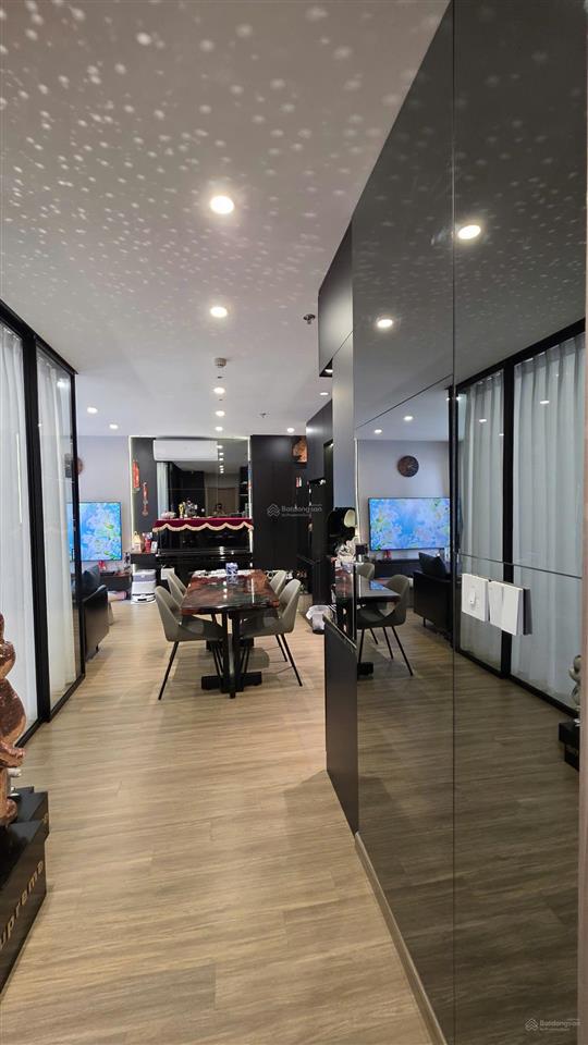 Chính chủ bán căn góc tc1 2901 3pn  76,8m  tòa cao cấp tc1, vinhomes canopy  smart city.