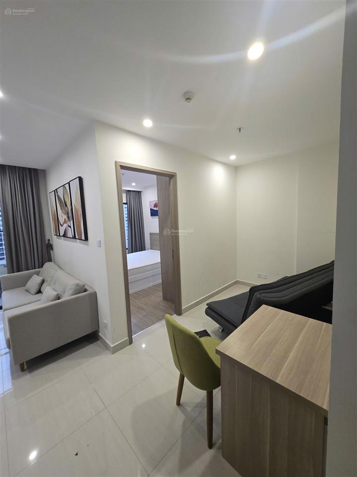 Chính chủ bán lỗ 1pn+1, 43m, 2 tỷ 550 cùng 01 căn stu 31.8m, 1.9 tỷ (full đồ mới 100%) vin smart