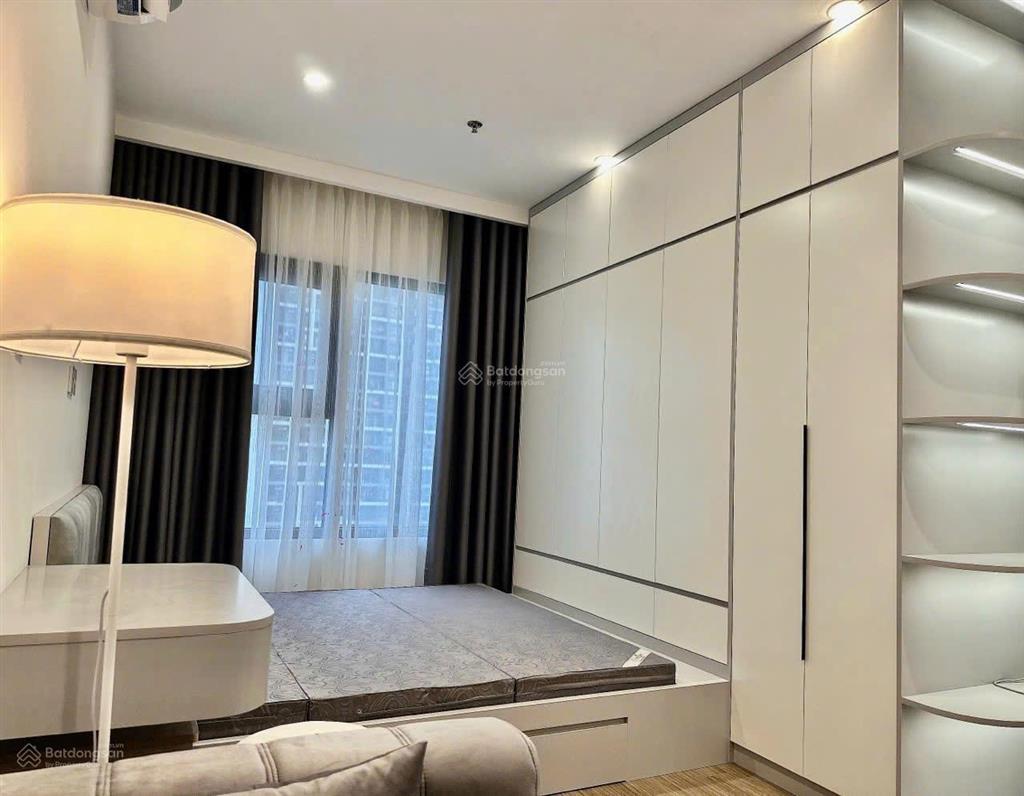 Chính chủ bán lỗ 1pn+1, 43m, 2 tỷ 550 cùng 01 căn stu 31.8m, 1.9 tỷ (full đồ mới 100%) vin smart