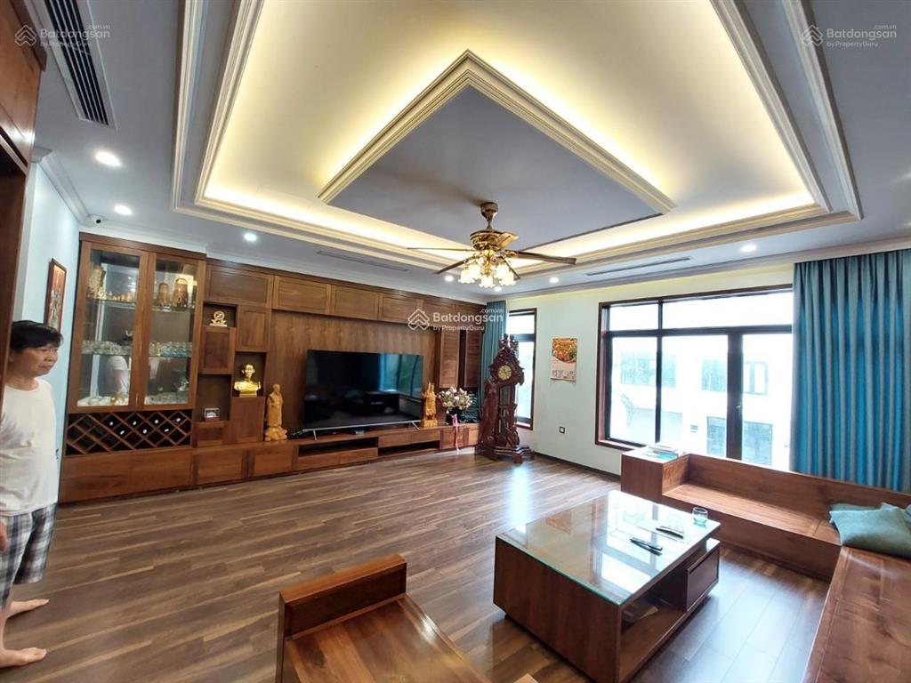 Chính chủ cần bán căn biệt thự d5 khu hỗn hợp vườn đào dt 268 m2 x 5.5 tầng, giá nhỉnh 145 tỷ